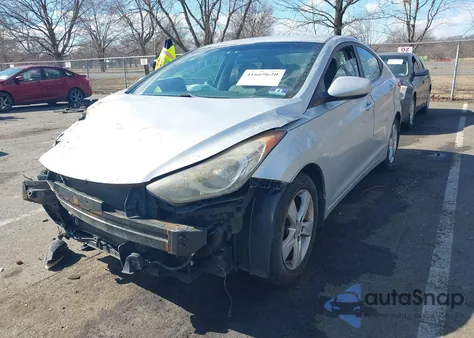 2013 Hyundai Elantra Gls z USA, uszkodzony, nr VIN 5NPDH4AE6DH399520
